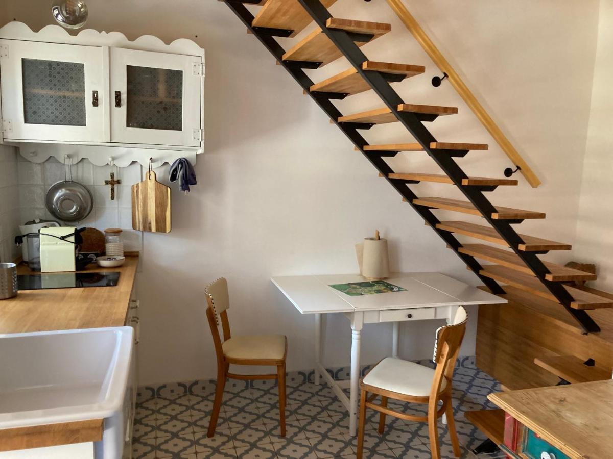 Csenduelo Vendeghaz Apartment Noszvaj Bagian luar foto